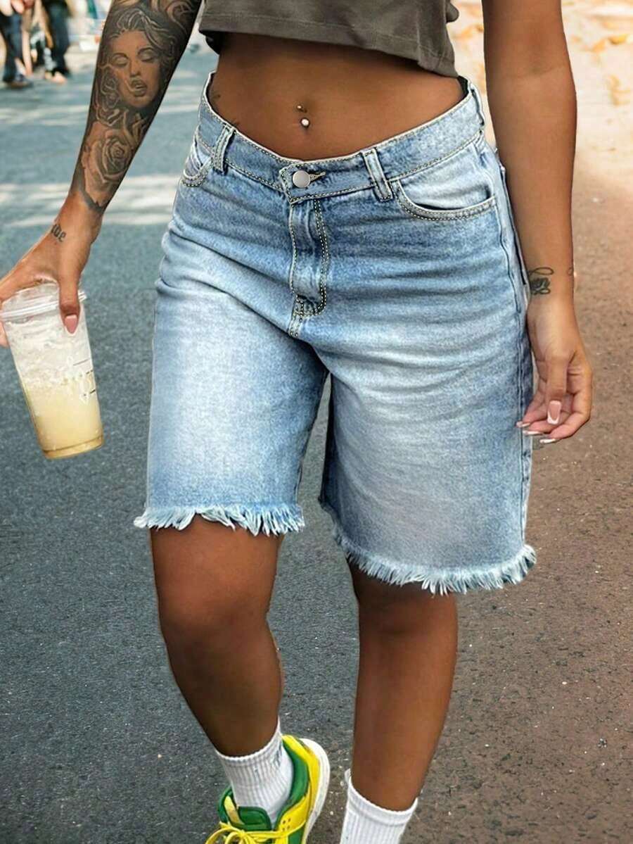 Womens Light Wash Denim Bermud - Shorts Denim Frayed avaliação e preço